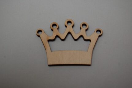 ΚΟΡΩΝΑ ΜΕ ΠΕΝΤΕ ΑΚΙΔΕΣ ΜΕ ΤΡΥΠΑ ΚΑΙ ΚΕΝΗ ΣΤΟ ΚΕΝΤΡΟ